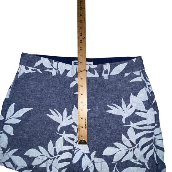 Old Navy Linen Blend Everyday Tropical Chambray Blue Leaf Shorts - Women’s 8 - Picture 4 of 12